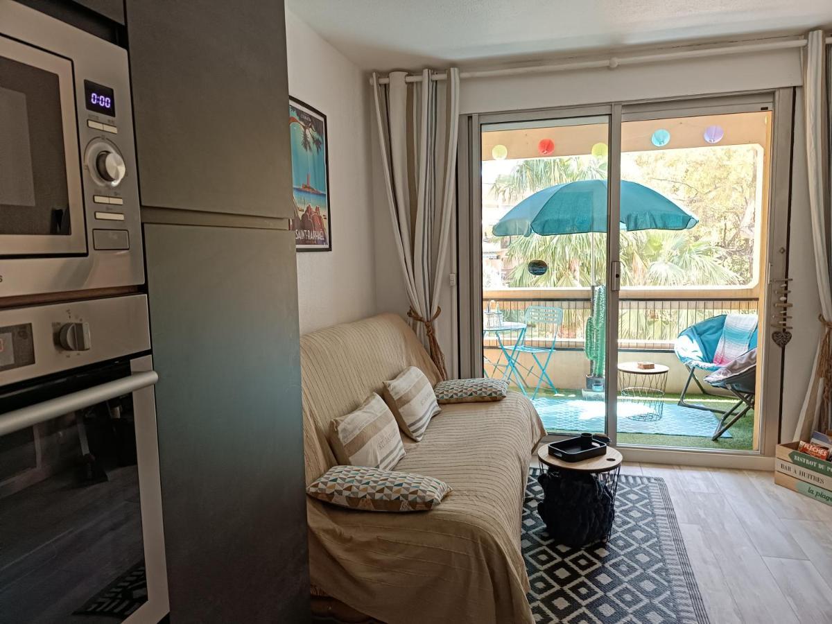 Studio Paradise entre mer et pins Saint-Raphaël Extérieur photo